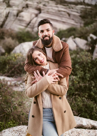 hero-happy-couple-healthy-hair-hair-transplant